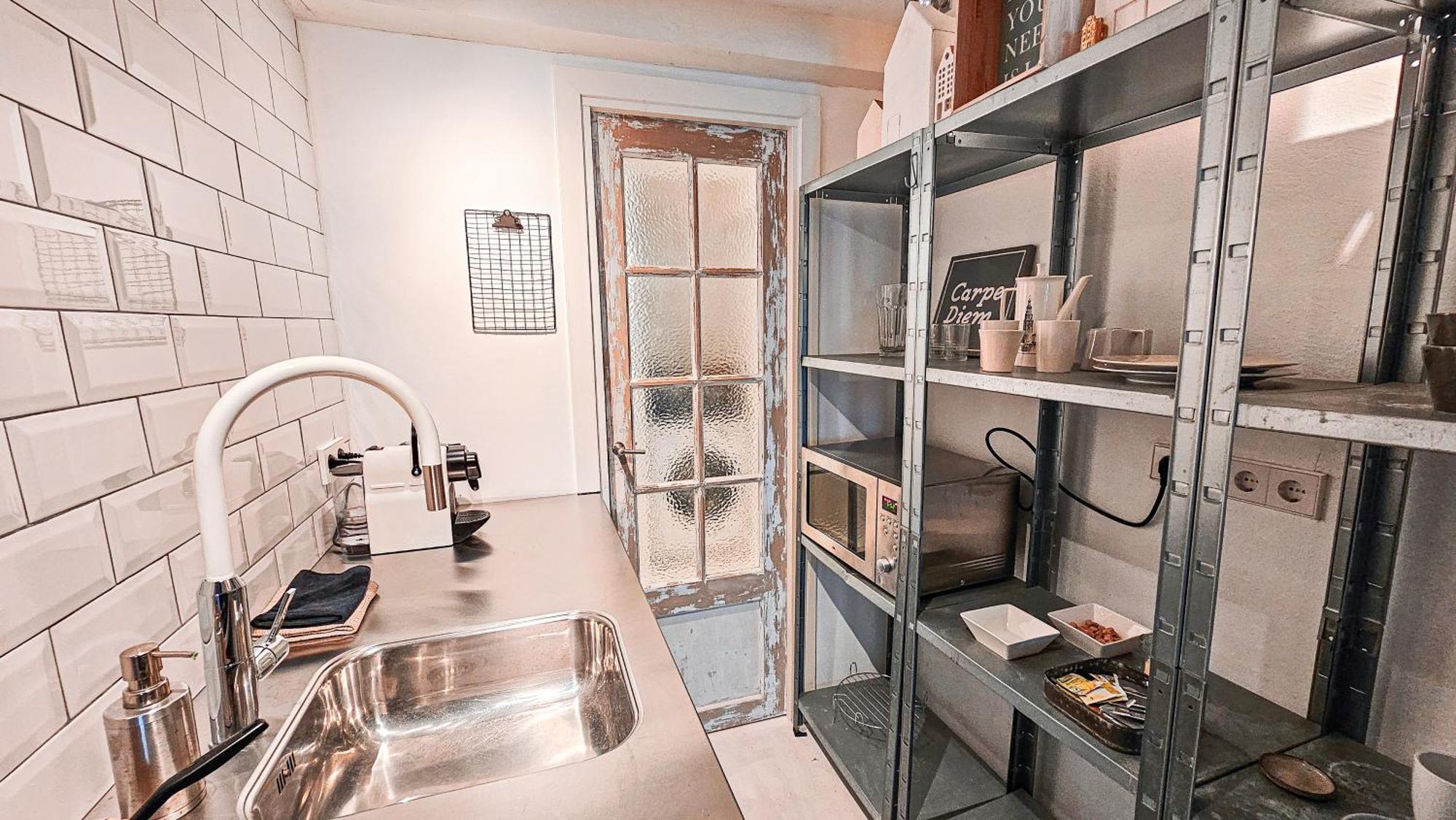 The White Wilde - Studio In A Historic Canalhouse From 1799 Amsterdam Extérieur photo