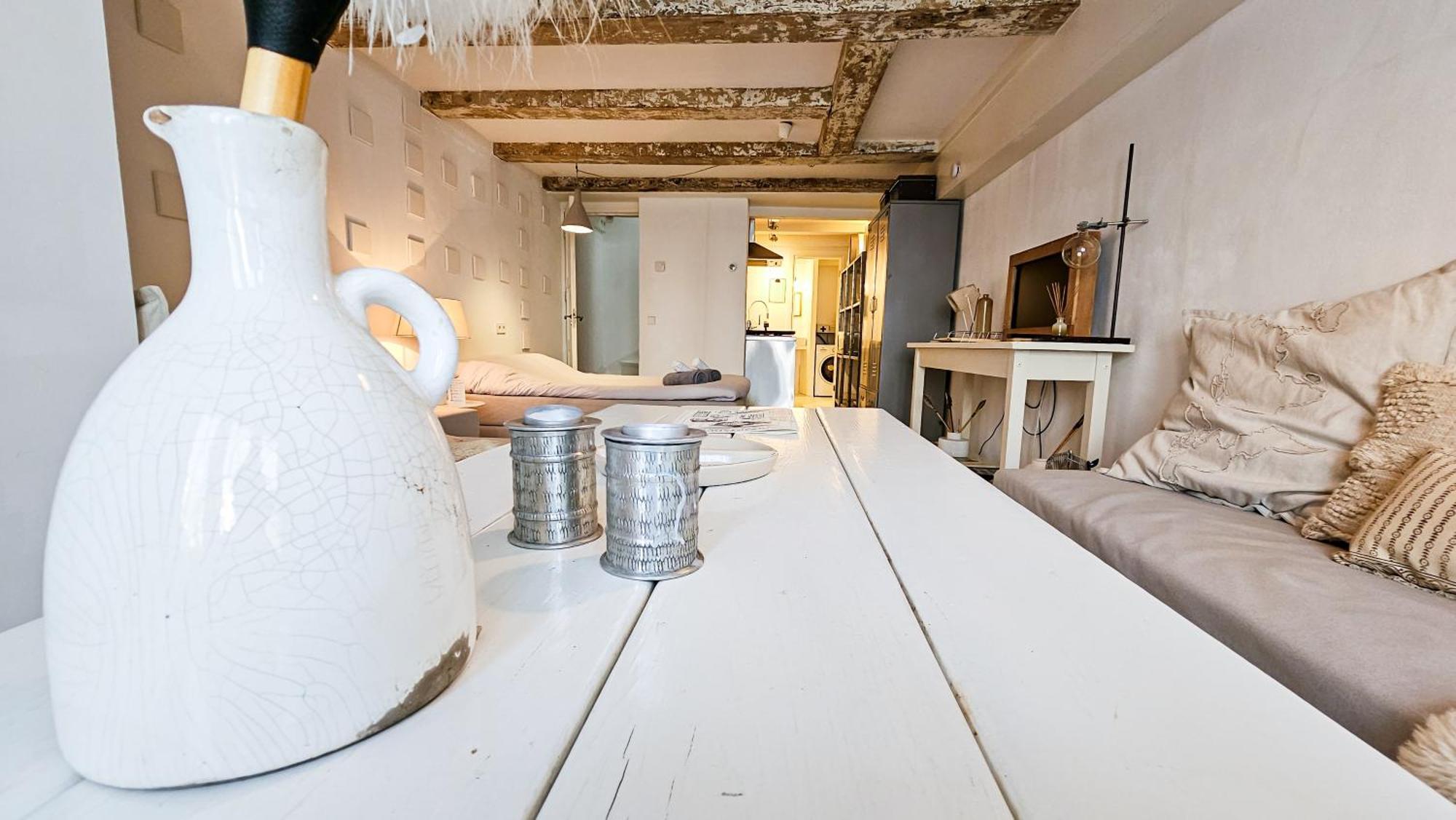 The White Wilde - Studio In A Historic Canalhouse From 1799 Amsterdam Extérieur photo